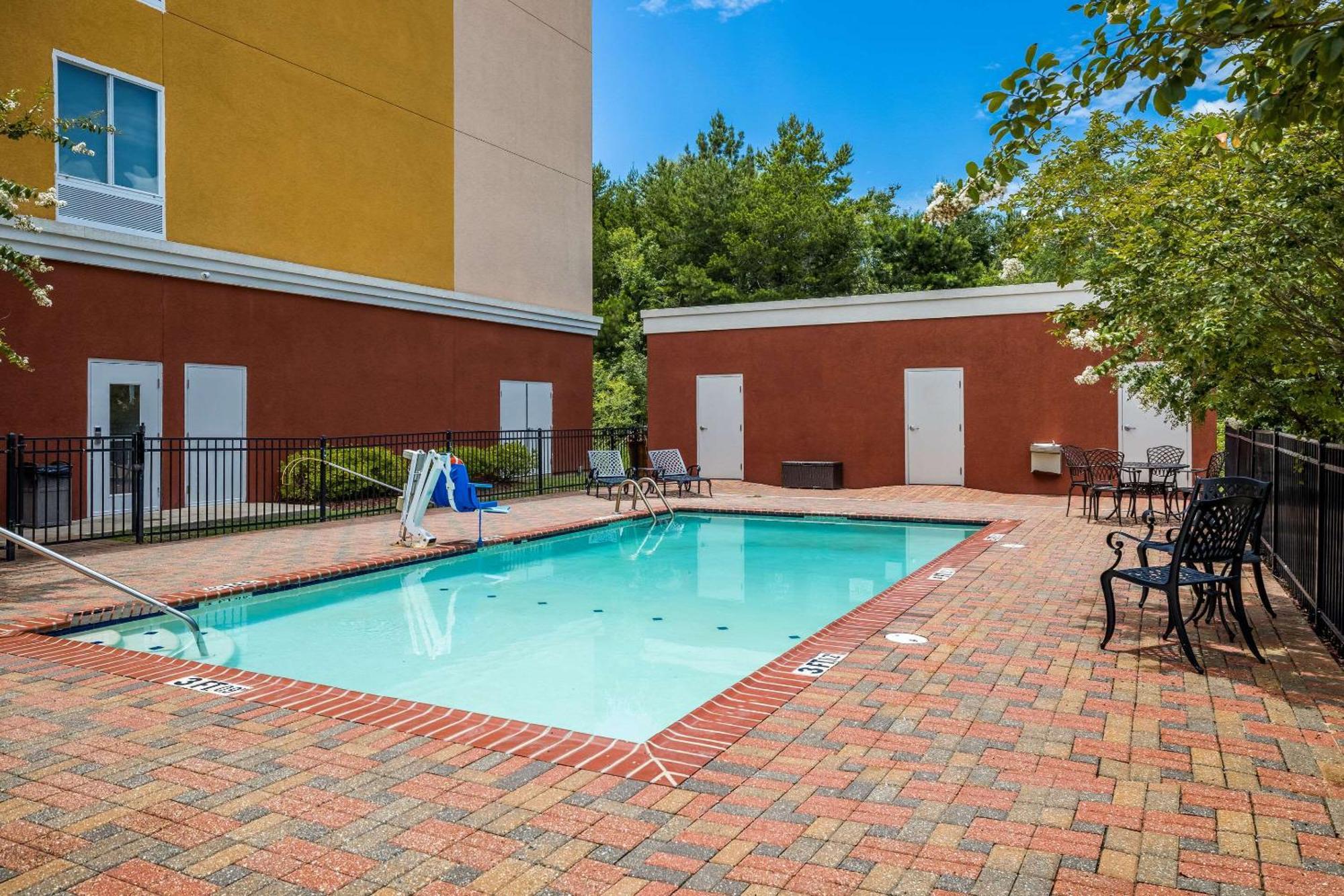 Comfort Suites Denham Springs Eksteriør bilde