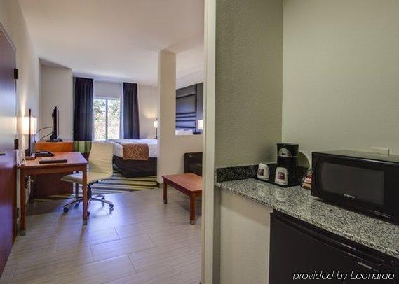 Comfort Suites Denham Springs Eksteriør bilde